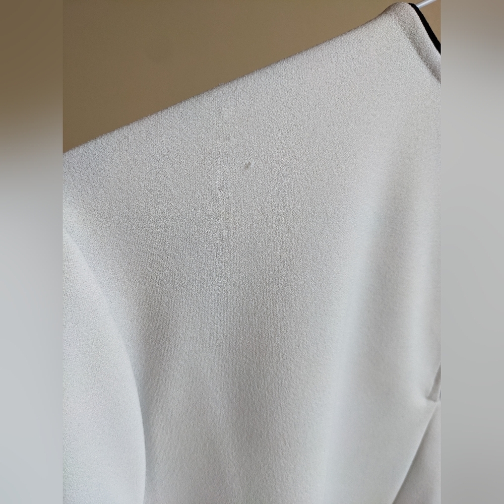 Women's Long Sleeve White Blouse - Picture 9 of 9